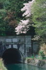 F20030202_37V