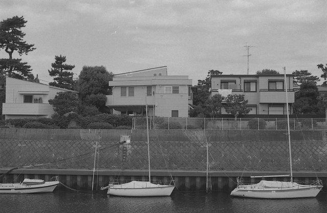 F20081001_00H