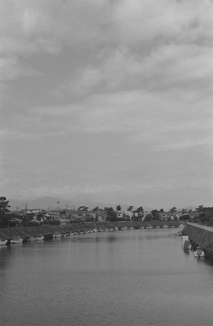 F20081001_06V
