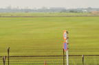 D2011022_164H